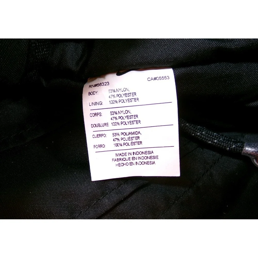 Nike Sportswear Essentials Shoulder Messenger Bag Laptop Tote‎ Black DB0498-010